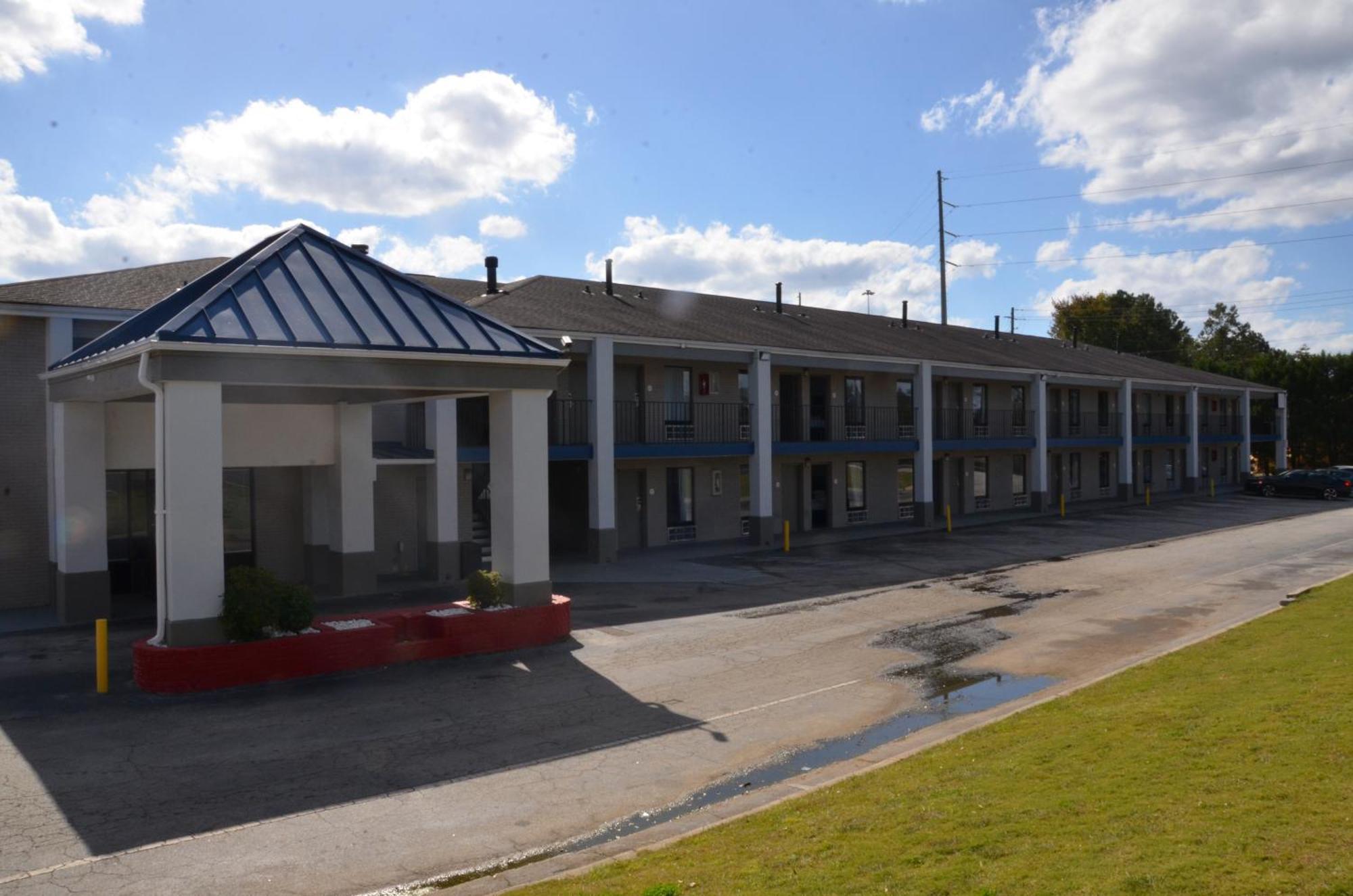 My Home & Suites Covington Exterior photo